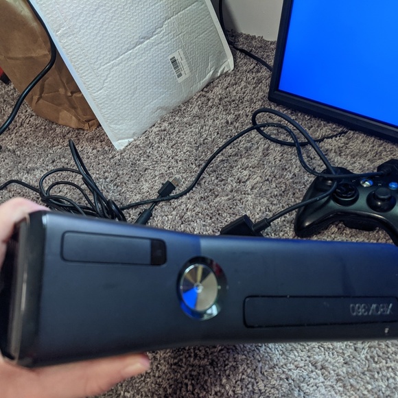 Xbox 360 S console, model 1439 TESTED MINT CONDITION BLACK + KINECT SENSOR - Picture 4 of 7